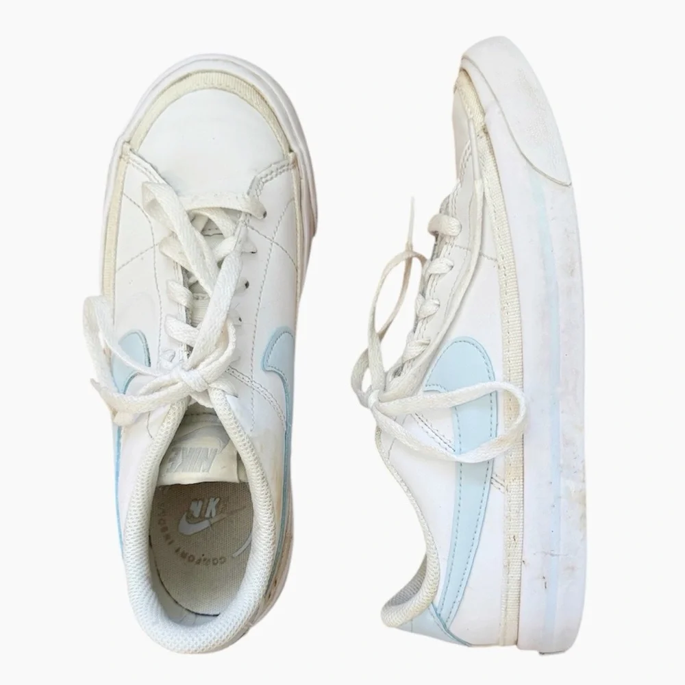 Nike Kids White Leather Sneakers Sky Blue Swoosh Size 3.5Y
